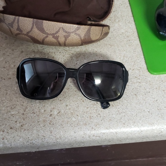 Coach glasses with coach case and cleaning cloth - Picture 4 of 5